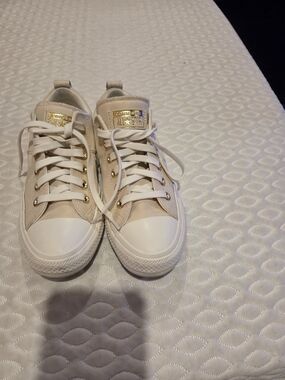 Converse Women's Low Top Sneakers in Beige with Gold Accents